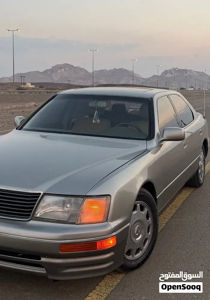 Lexus Ls 400 1996 photo 2