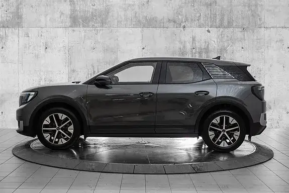Ford Explorer 2026 photo 2