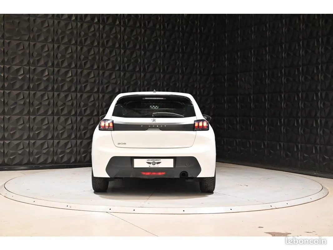 Peugeot 208 2019 photo 5