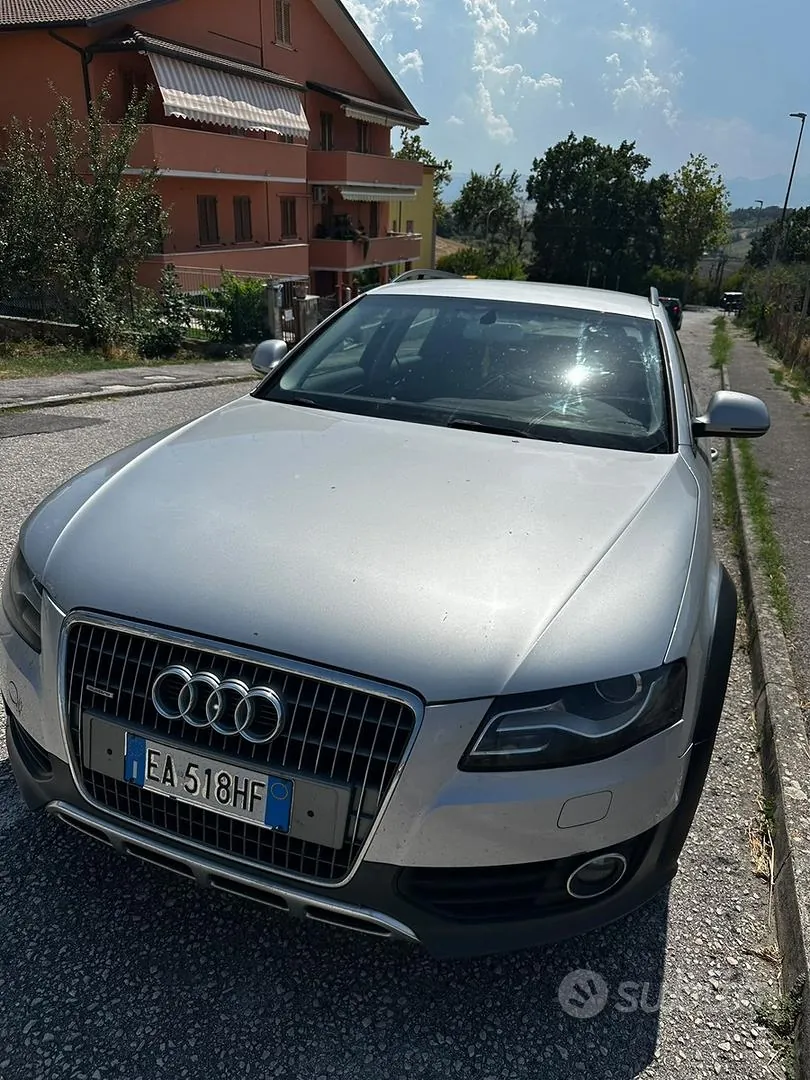 Audi A4 2010 photo 3
