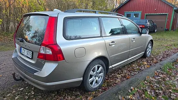 Volvo V70 2011 photo 5