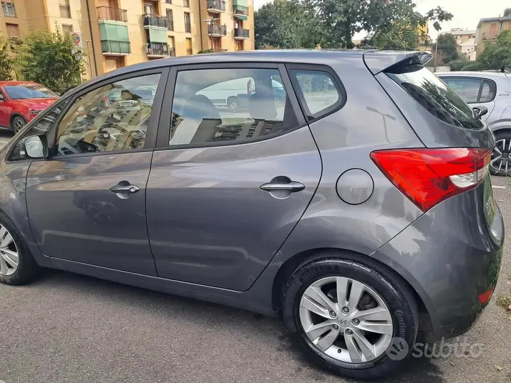 Hyundai Ix20 2011 photo 4
