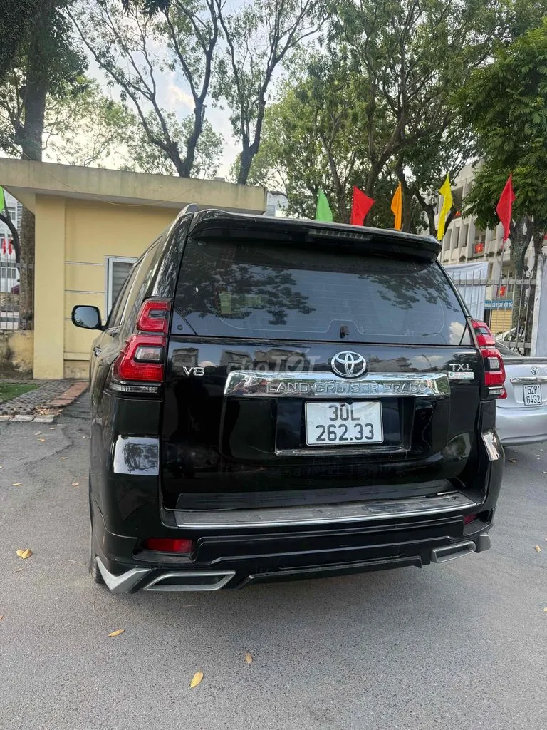 Toyota Land Cruiser Prado 2010 photo 3