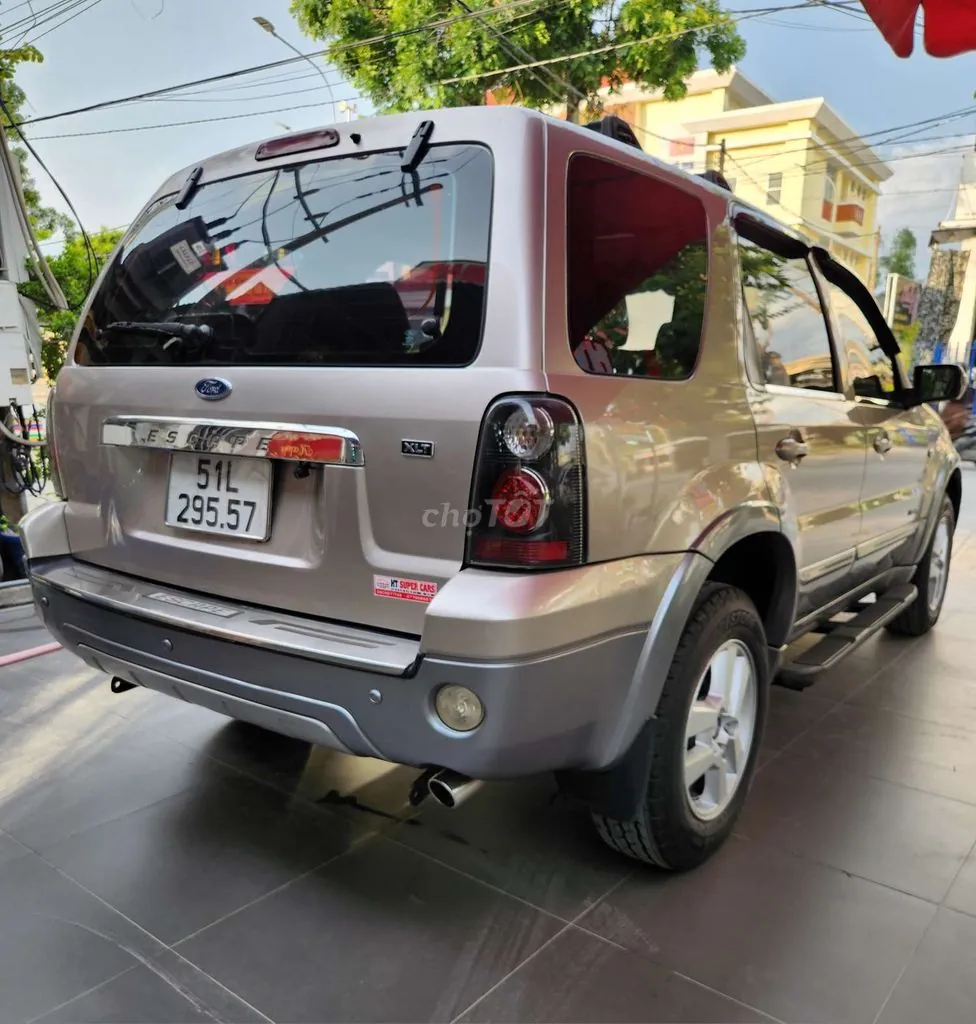 Ford Escape 2008 photo 3