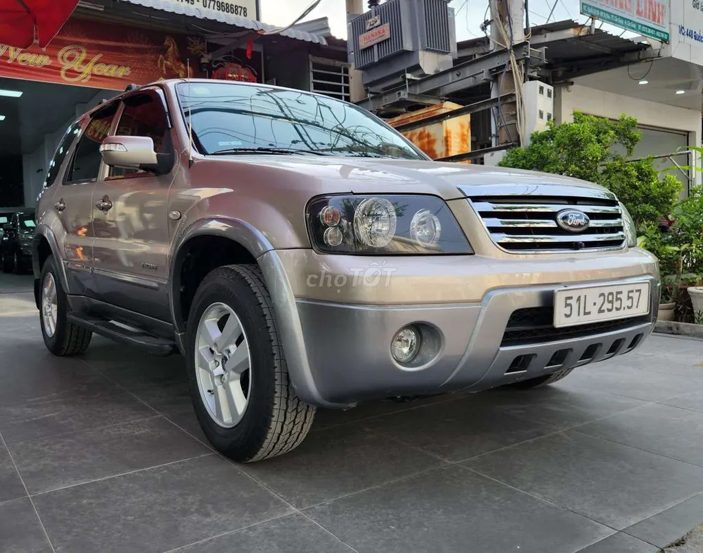 Ford Escape 2008 photo 2