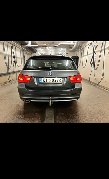 BMW 320D 2009 photo 3