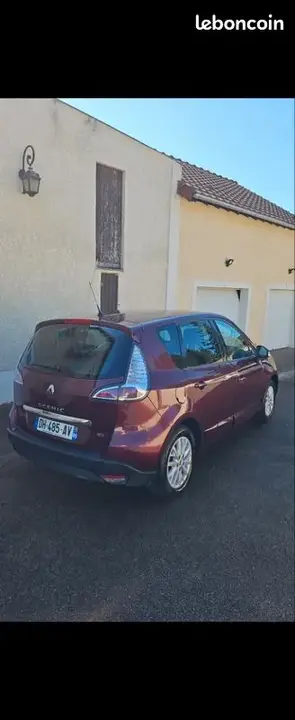 Renault Scenic 2014 photo 2