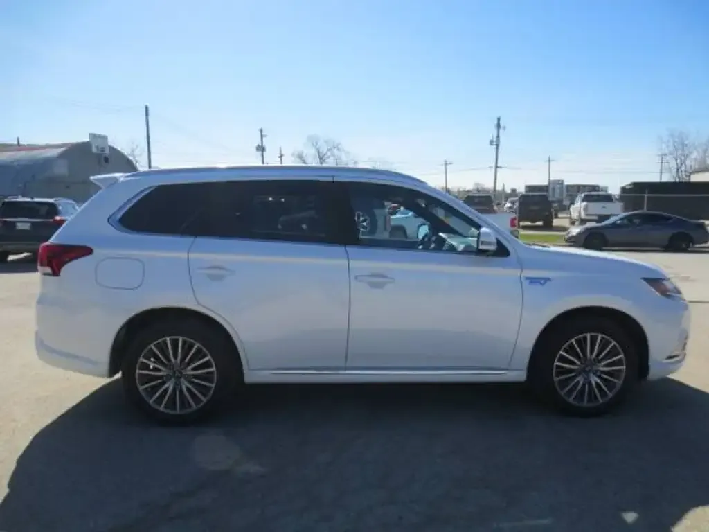 Mitsubishi Outlander 2020 photo 5