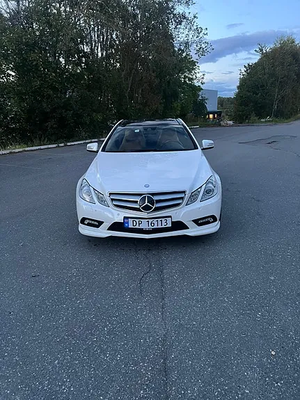 Mercedes-Benz E200 2011 photo 3