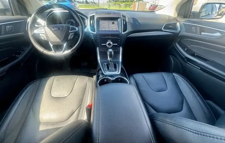 Ford Edge 2018 photo 2