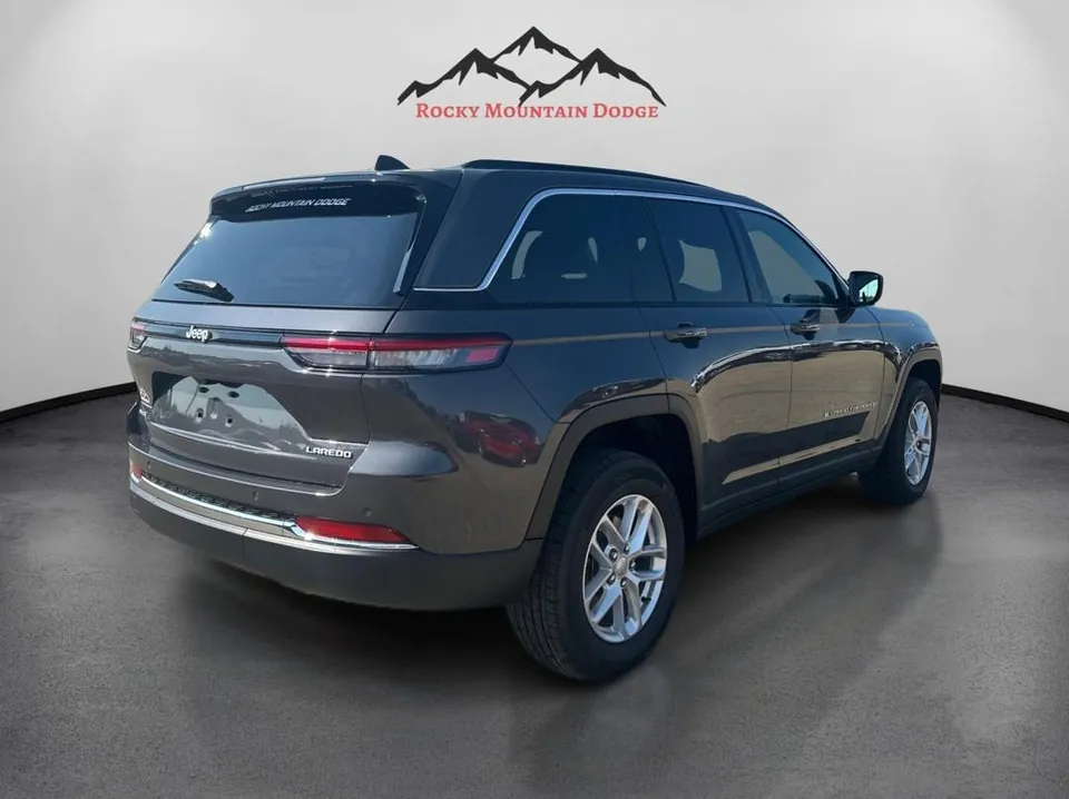 Jeep Grand Cherokee 2026 photo 5