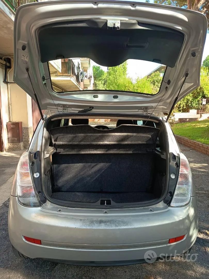 Lancia Ypsilon 2011 photo 5