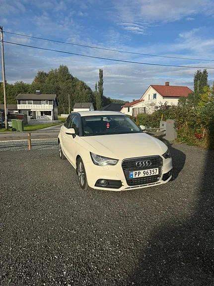 Audi A1 2012 photo 2