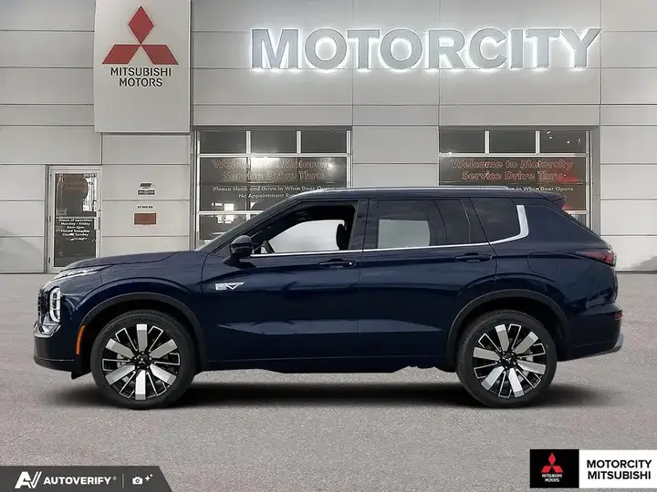 Mitsubishi Outlander 2026 photo 3