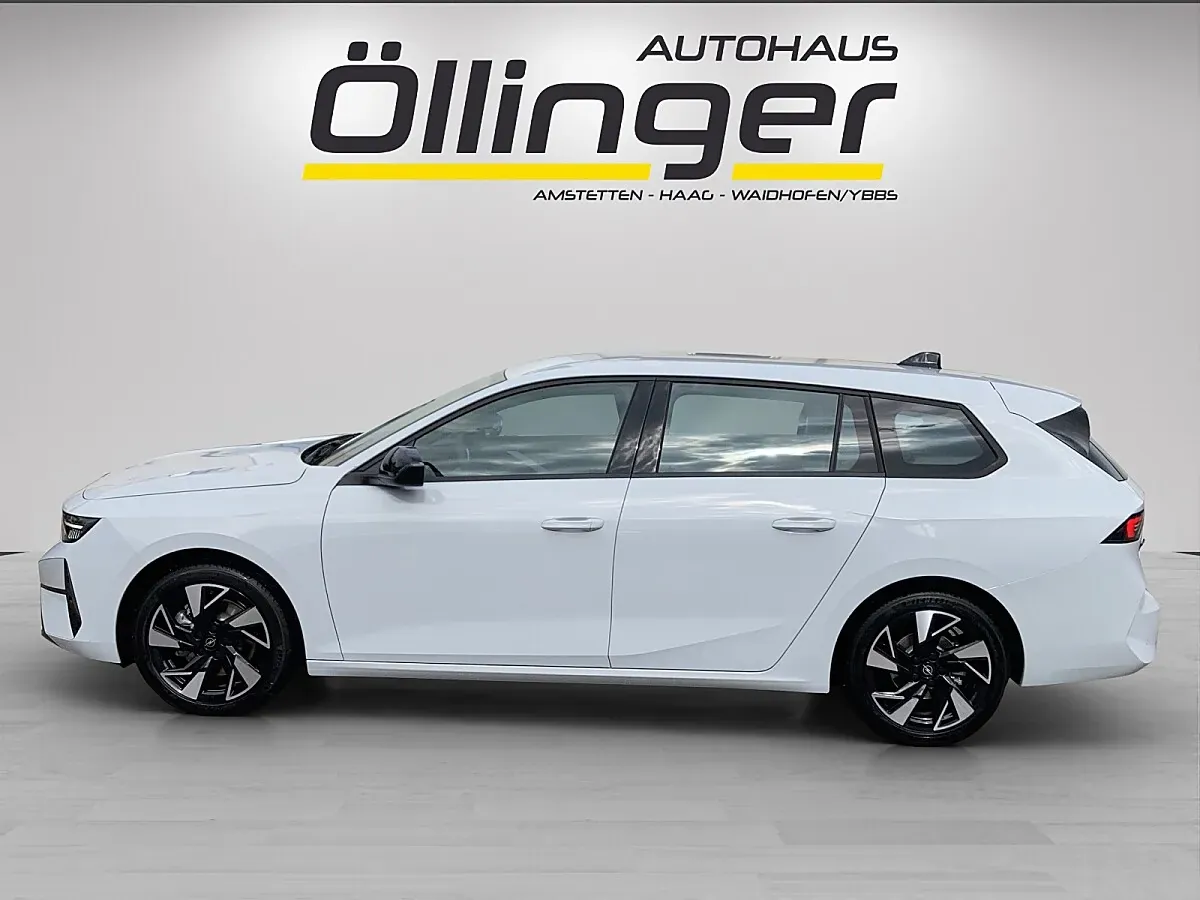 Opel Astra photo 2