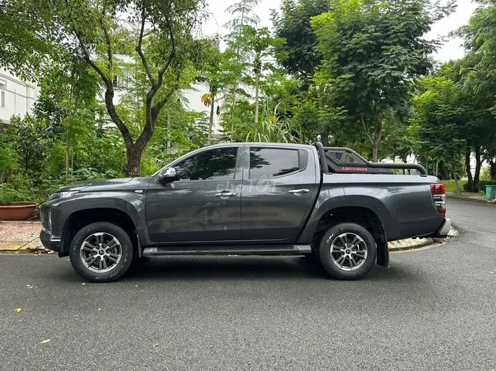 Mitsubishi Triton 2023 photo 3