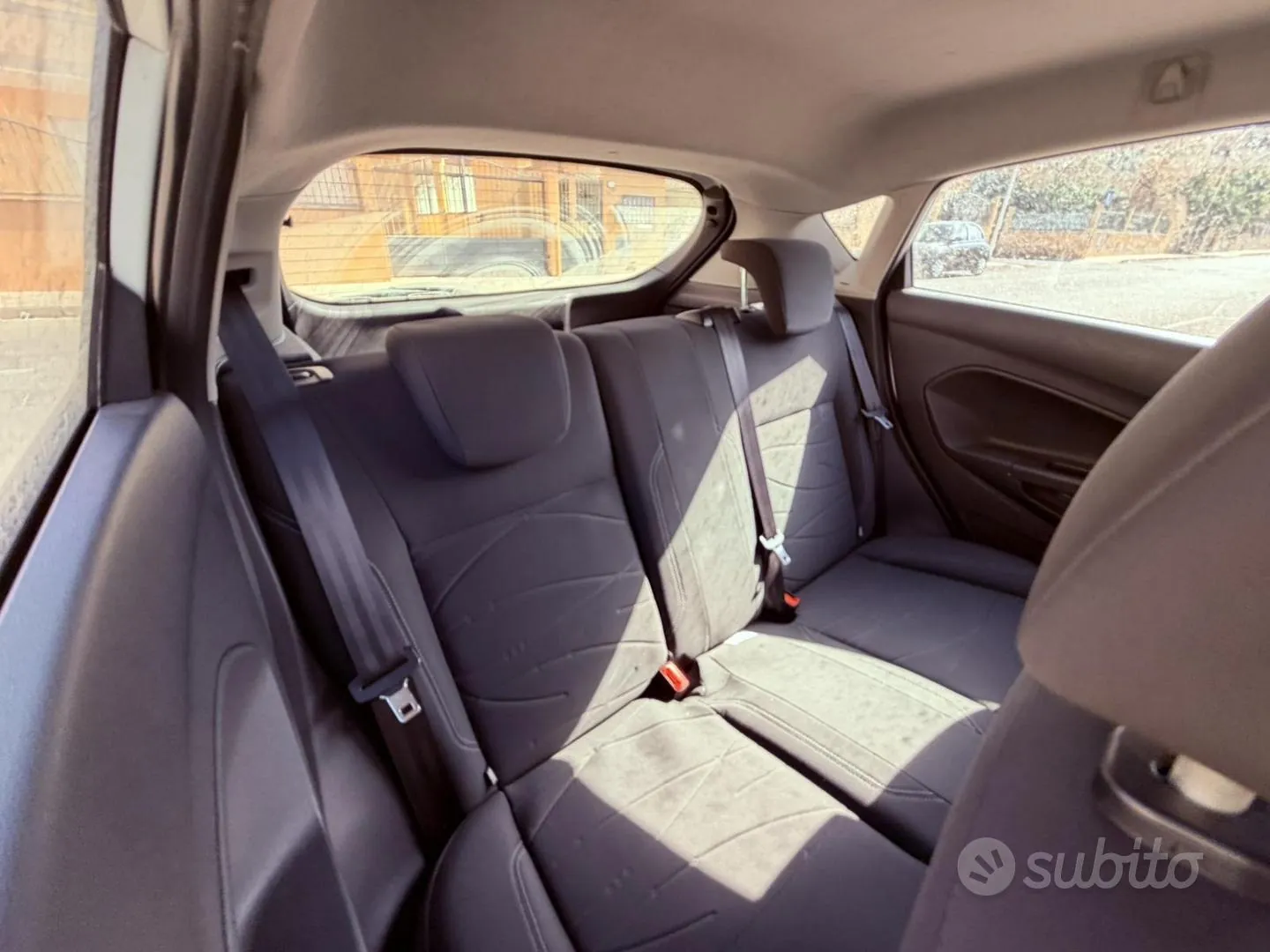 Ford Fiesta 2013 photo 4