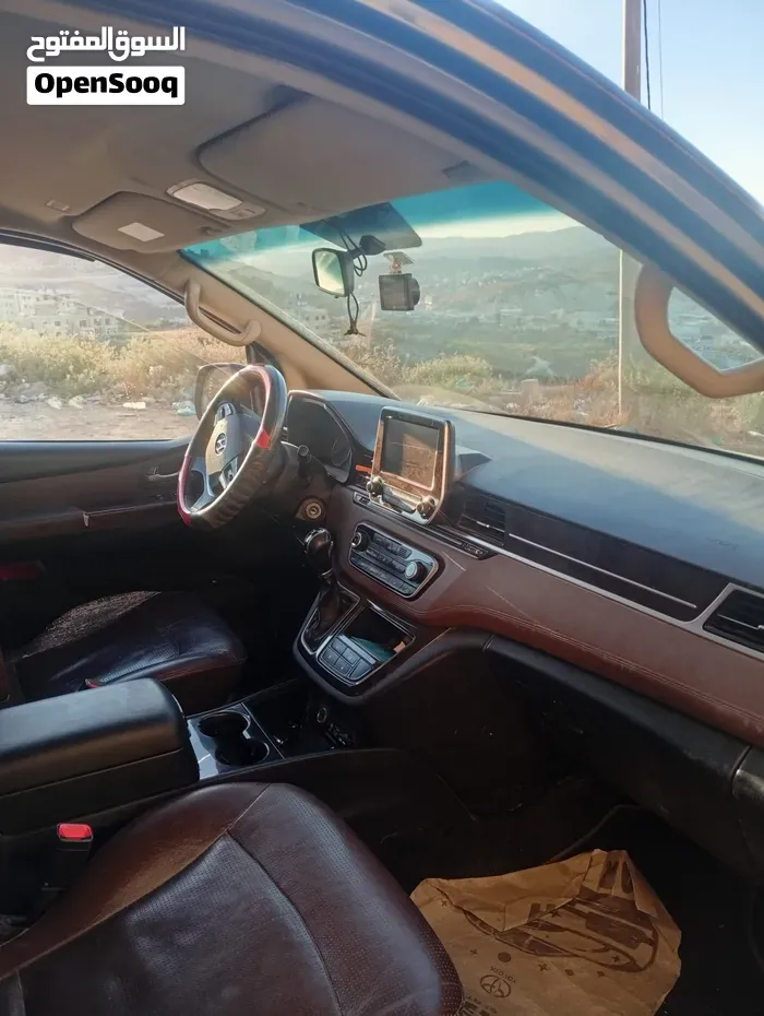 Hyundai H1 2019 photo 3