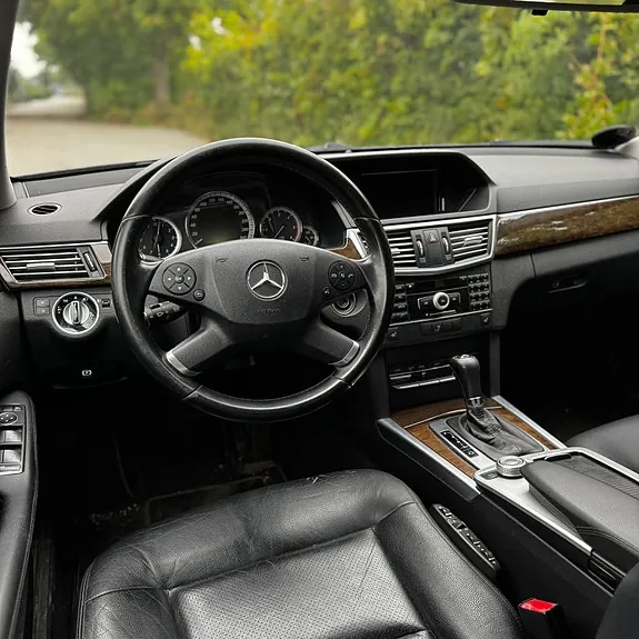 Mercedes-Benz E200 2011 photo 5