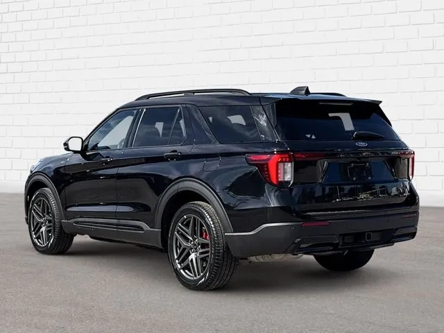 Ford Explorer 2025 photo 4