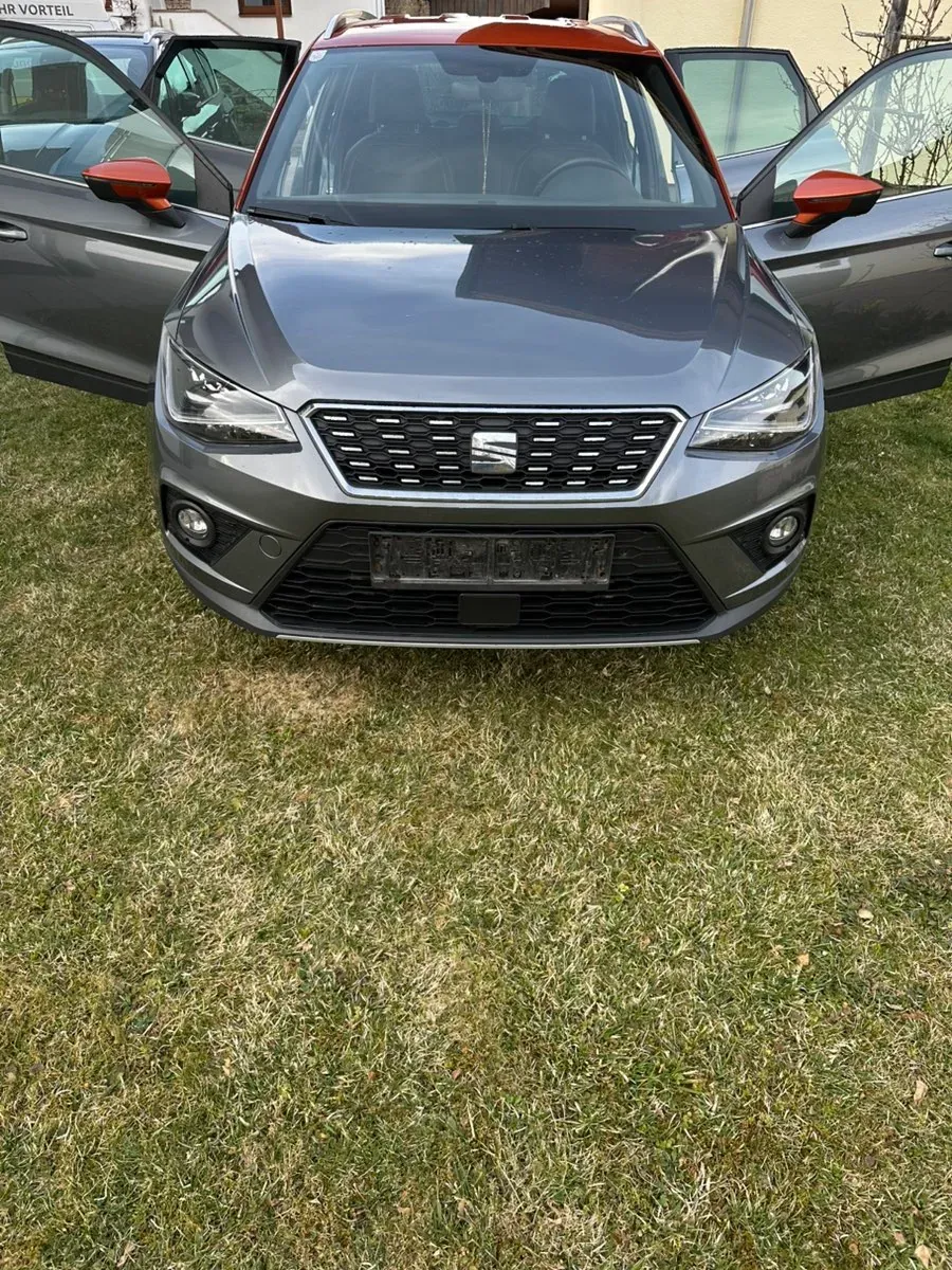 Seat Arona 2018 photo 2