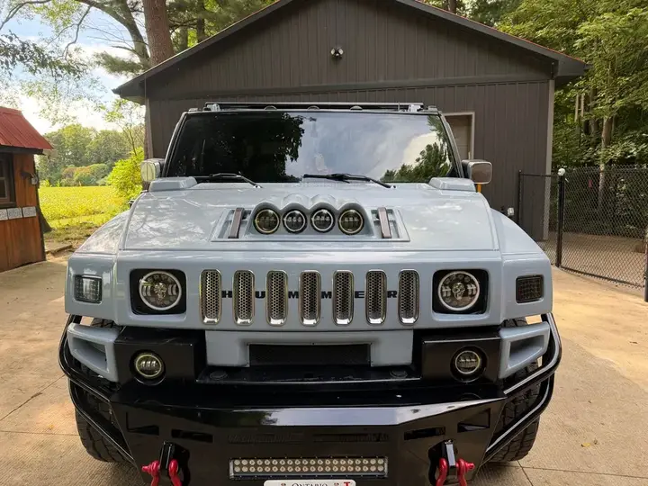 Hummer H2 2005 photo 2