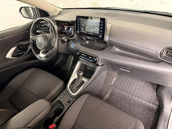 Toyota Yaris 2023 photo 4