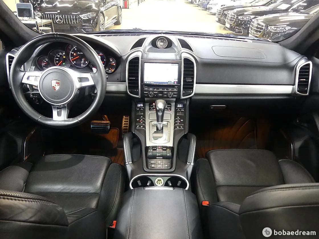 Porsche Cayenne 2011 photo 4