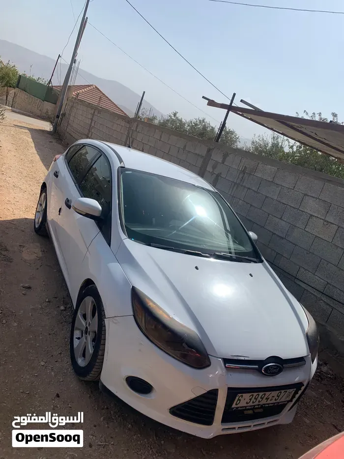Ford Focus 2013 photo 2
