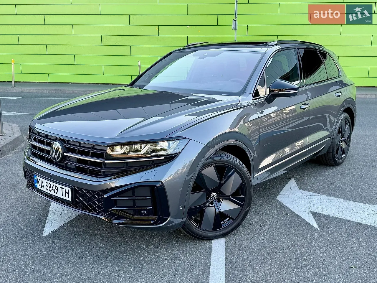 Volkswagen Touareg 2026 photo 2