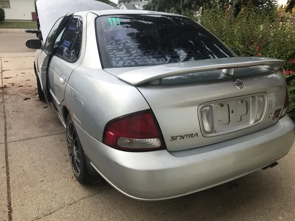 Nissan Sentra 2002 photo 2