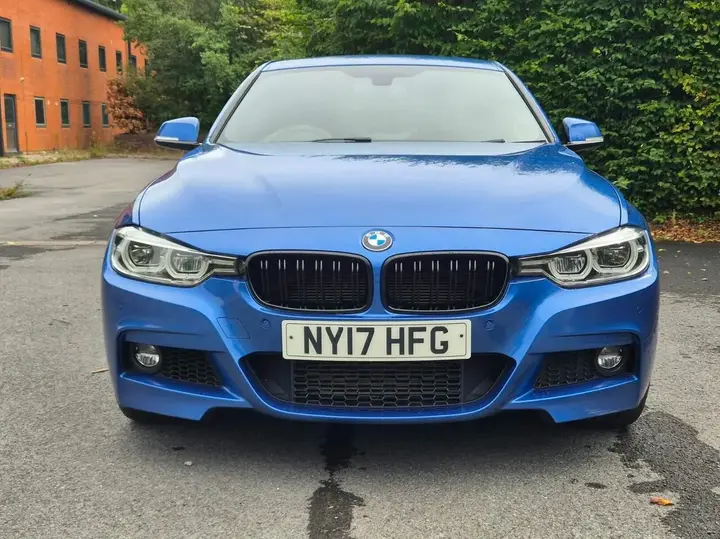 BMW 3 Series 2017 photo 2