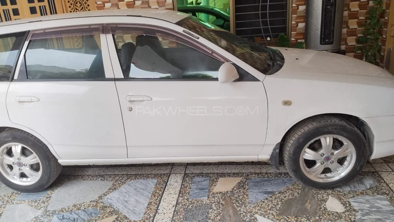 Nissan Ad Van