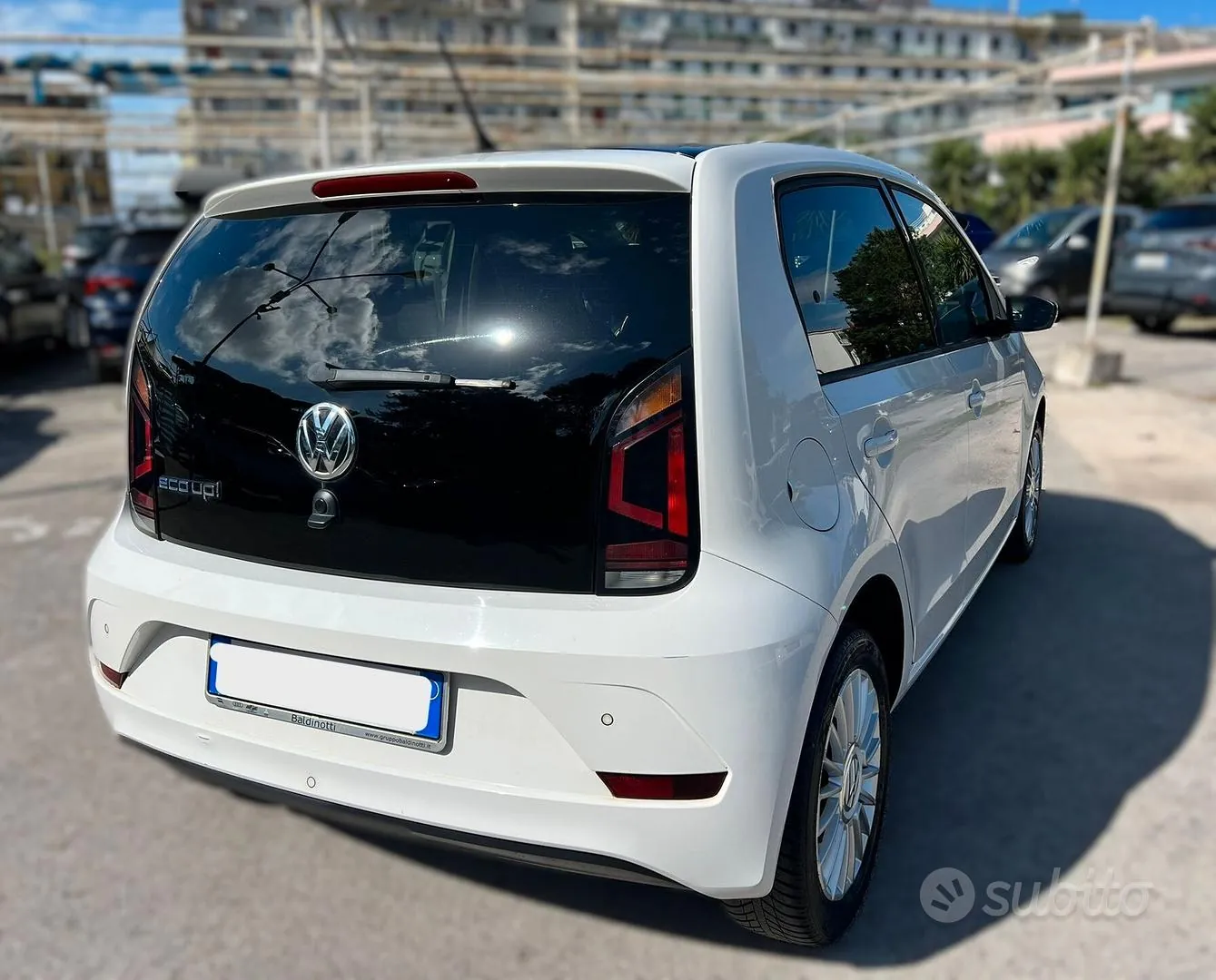 Volkswagen Up 2017 photo 5