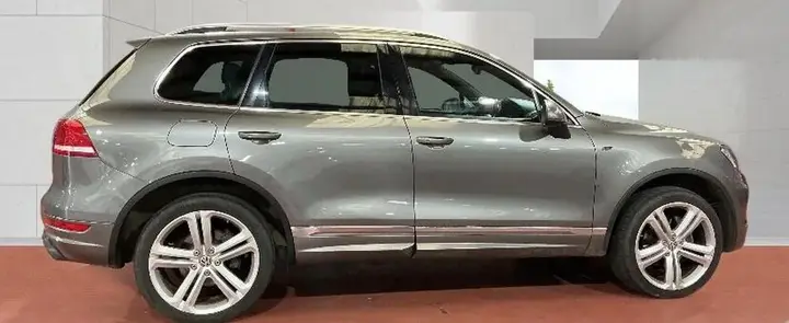 Volkswagen Touareg 2014 photo 2