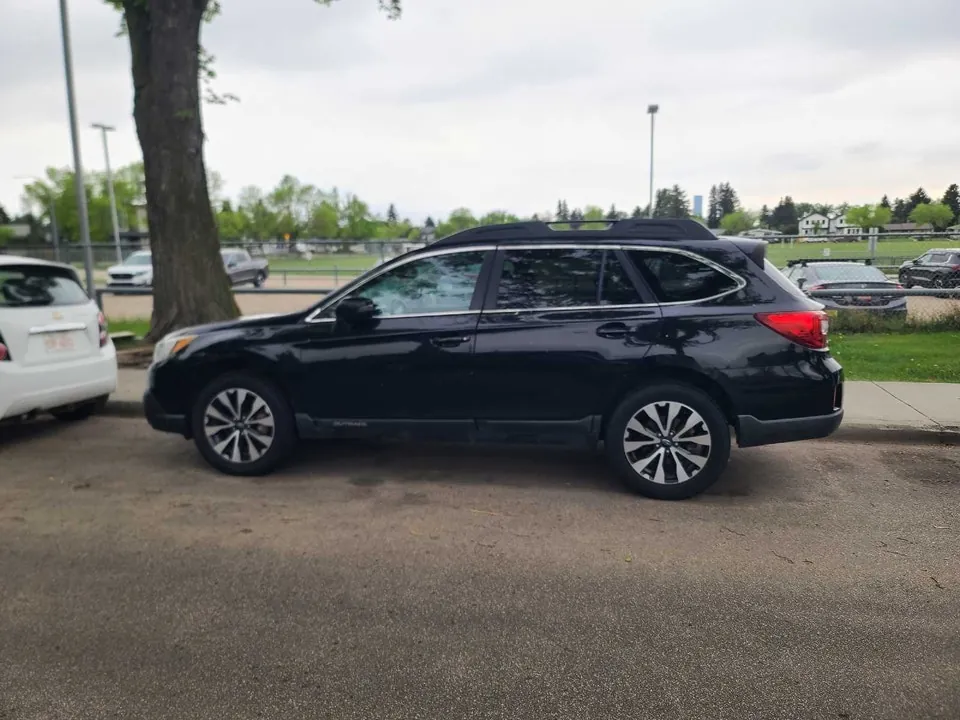 Subaru Outback 2016 photo 2