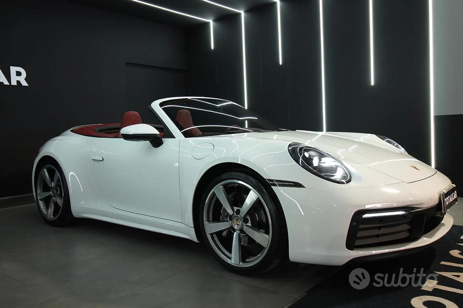 Porsche 911 2020 photo 2