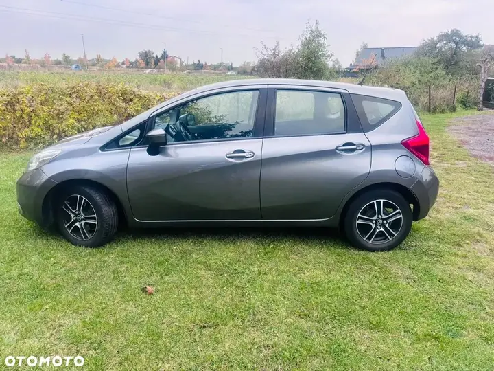 Nissan Note 2015 photo 2