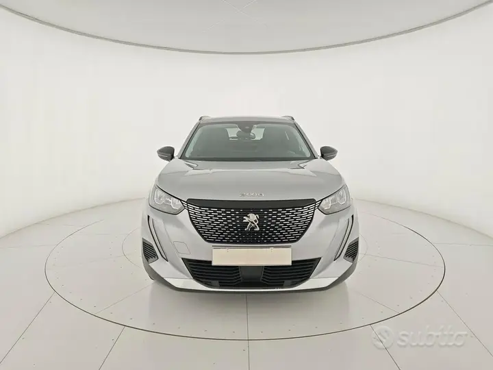 Peugeot 2008 2023 photo 2