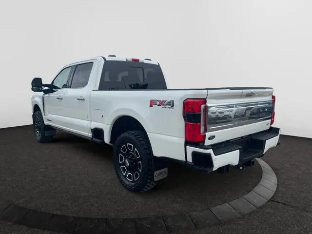 Ford F350 2024 photo 3