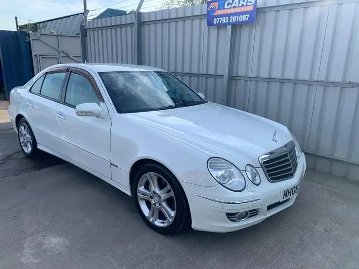 Mercedes-Benz E-Class 2008 photo 4