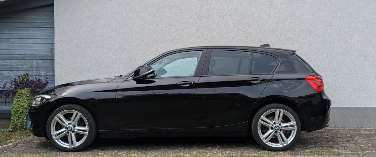 BMW 1 Series 2018 photo 3