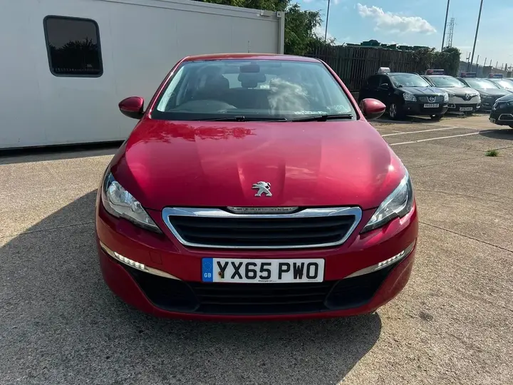 Peugeot 308 2015 photo 2