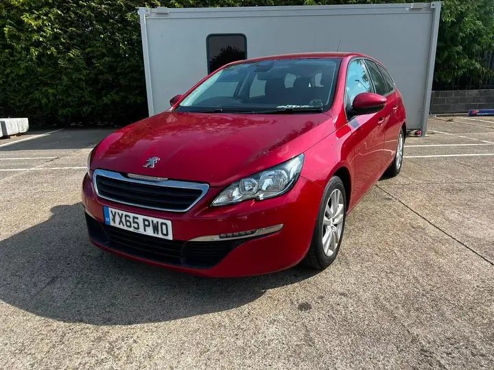 Peugeot 308 2015 photo 3