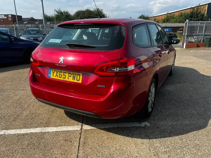 Peugeot 308 2015 photo 5