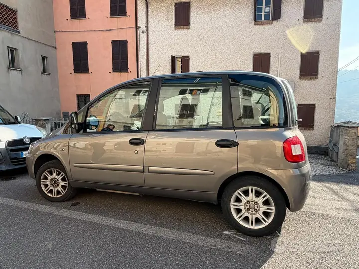 Fiat Multipla 2008 photo 2