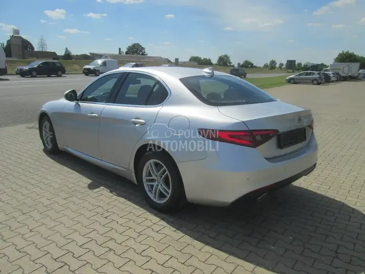 Alfa Romeo Giulia 2016 photo 3