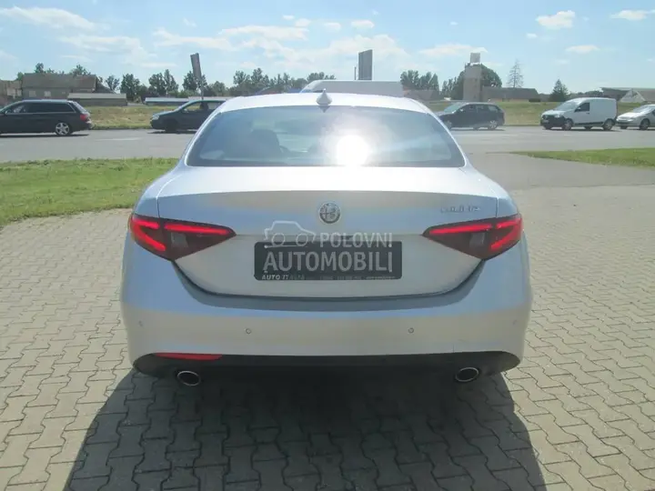 Alfa Romeo Giulia 2016 photo 4