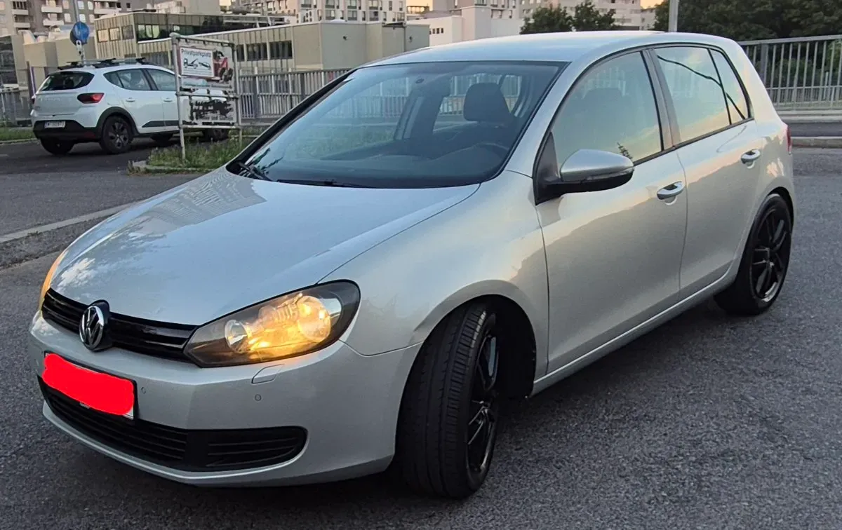 Volkswagen Golf 2011 photo 3