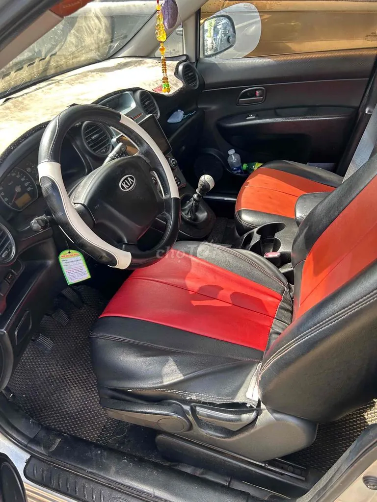 Kia Carens 2009 photo 5